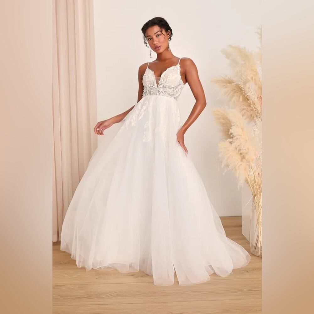 Lulus Luxe Fantasize About Forever White Tulle Lace A-Line Maxi Size 4 NWOT